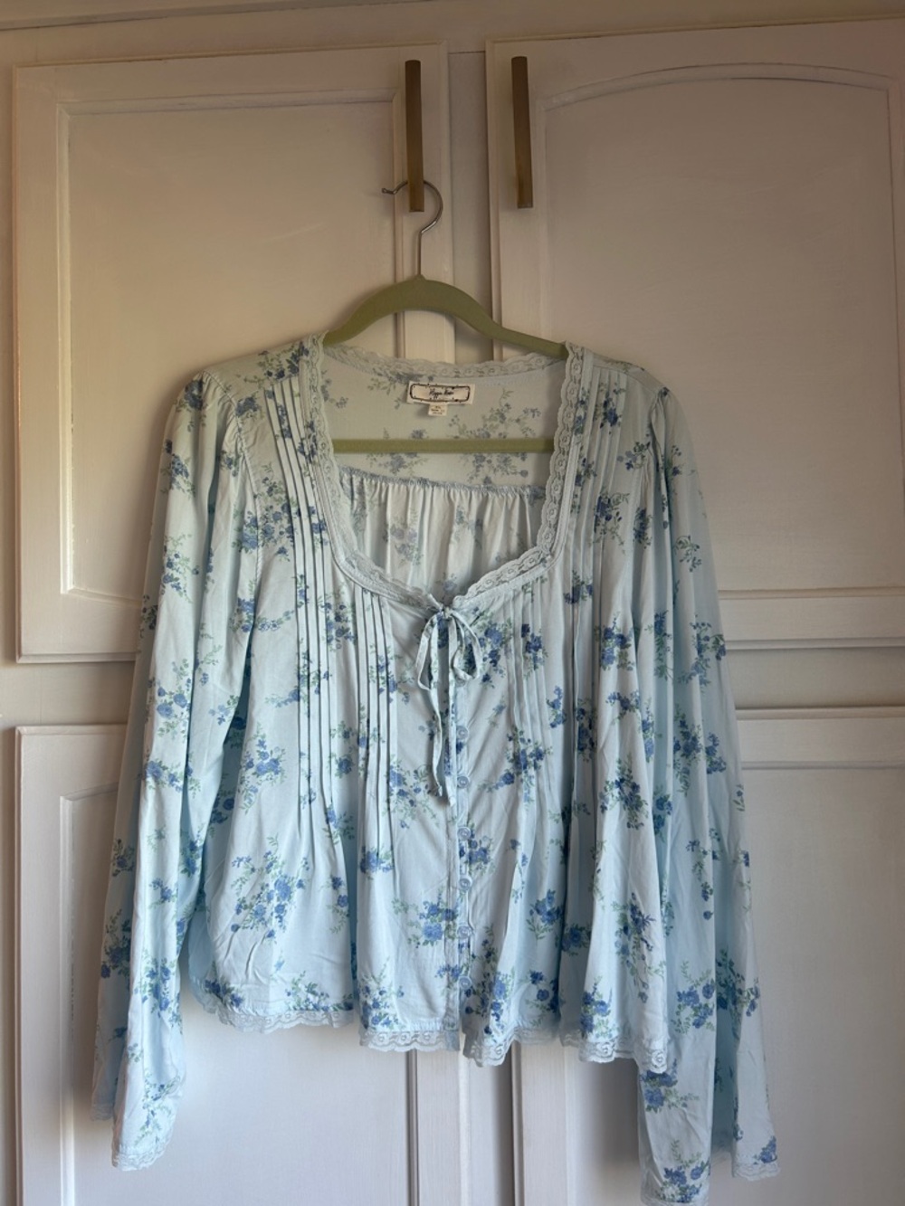 Hippie Rose Light Blue Floral Lace-Trim Peasant Top